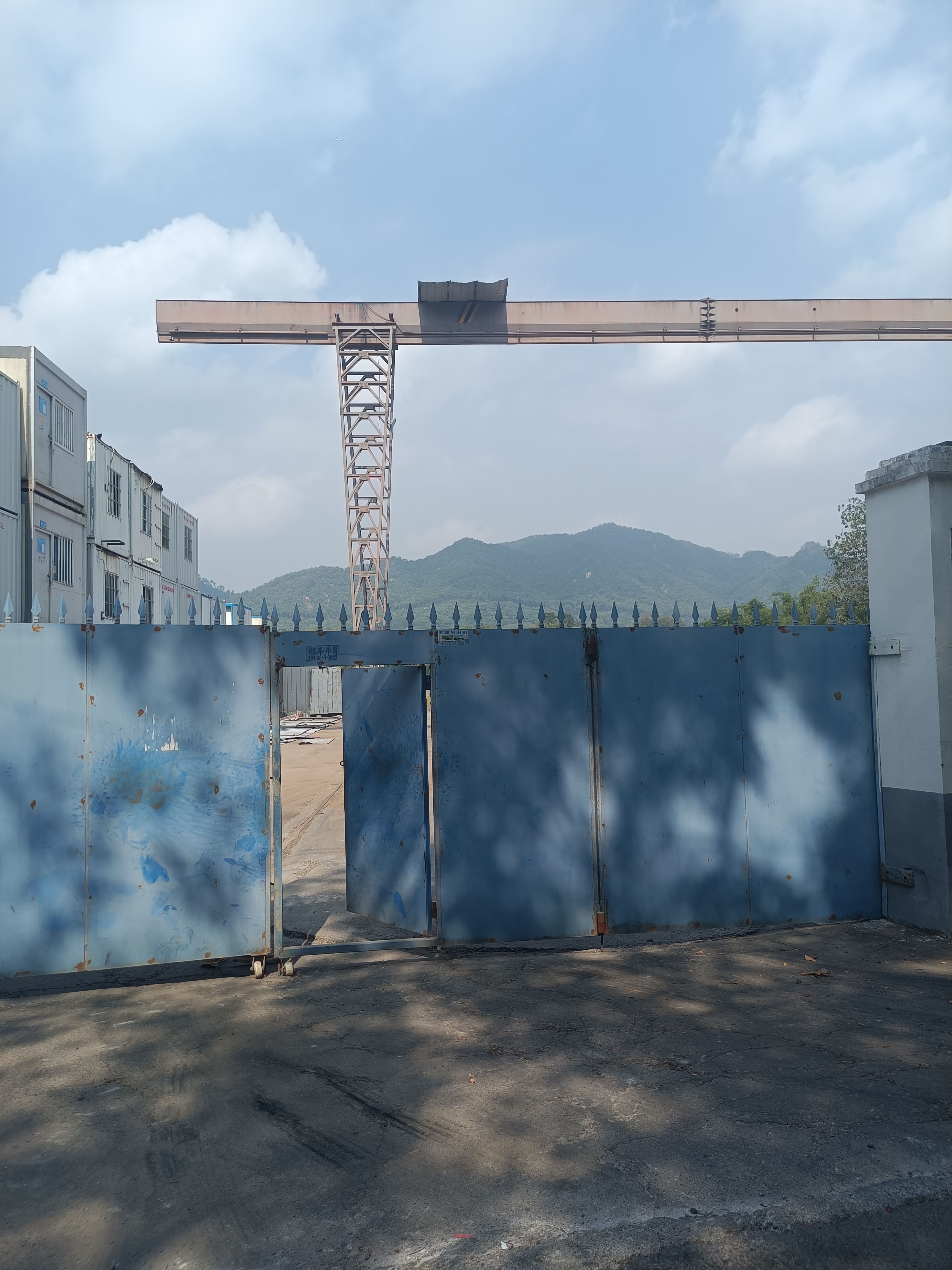 巴南区南泉 2500㎡ 简易厂房，5元/㎡/月