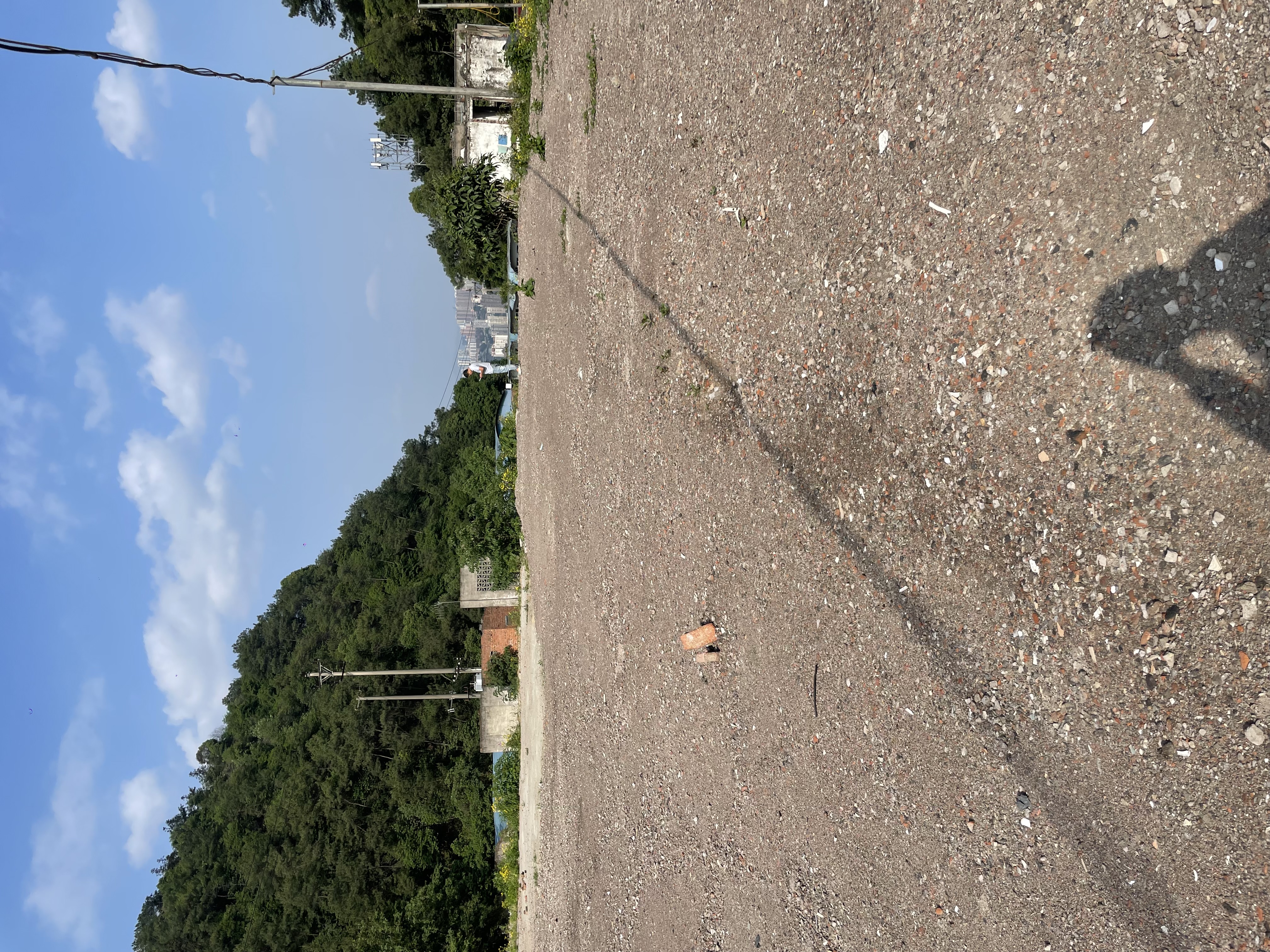 沙坪坝区歌乐山 10000㎡ 堆场，3.2元/㎡/月