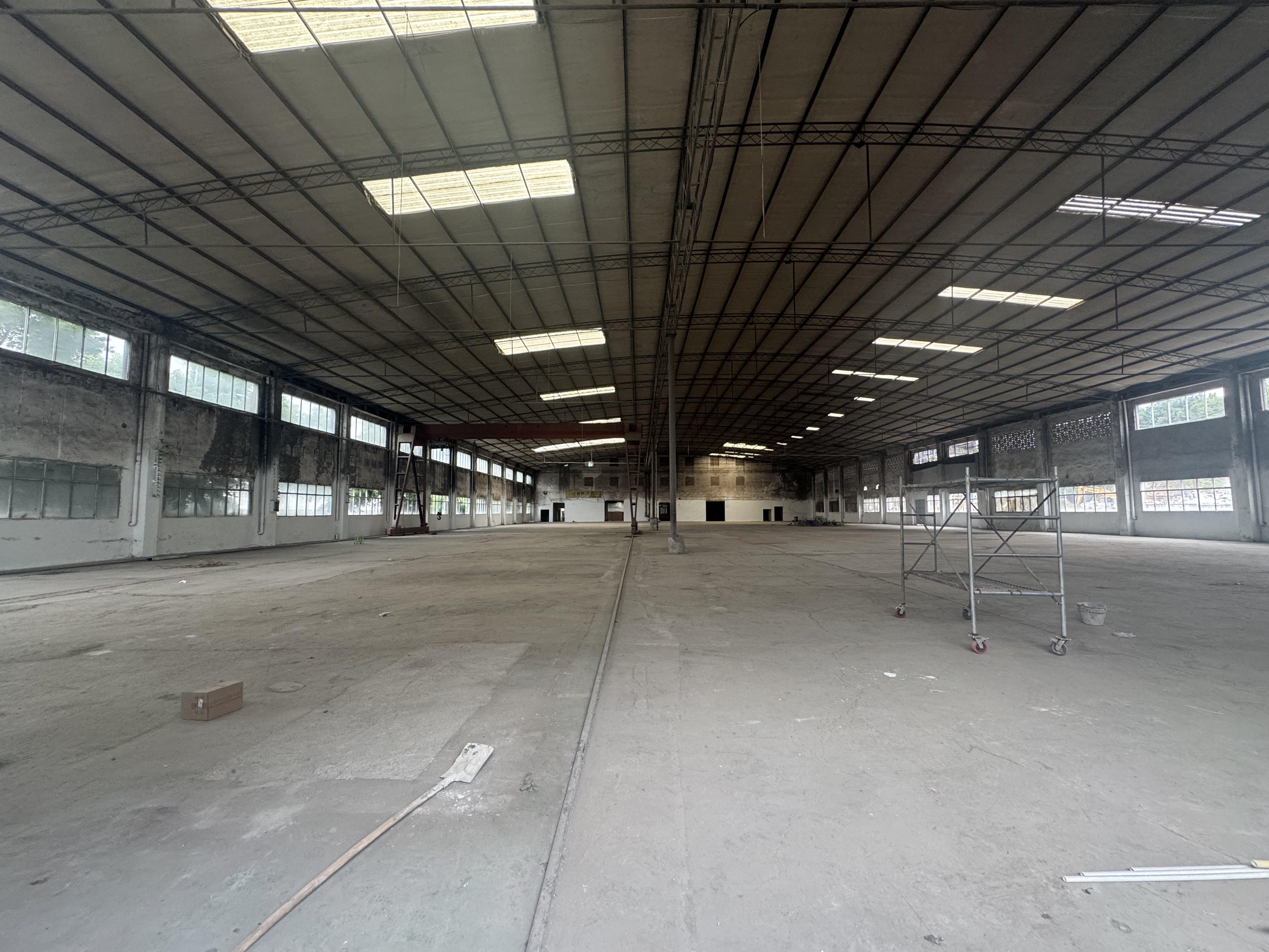 大渡口区建桥 4800㎡ 乡村厂房，16元/㎡/月