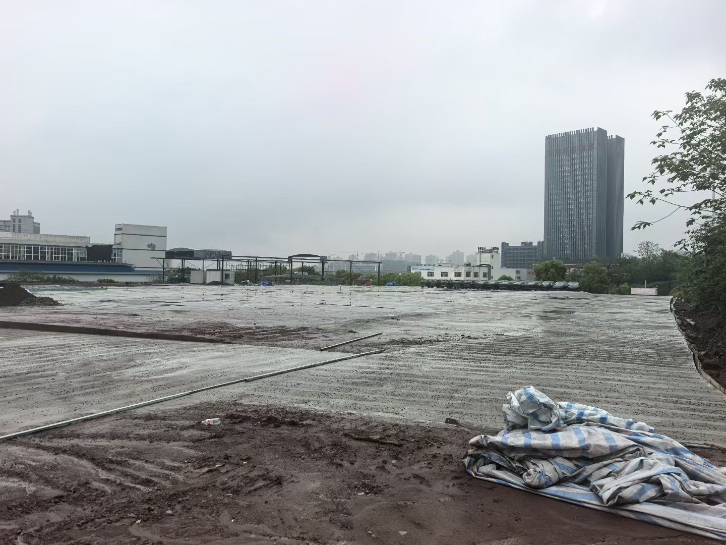 大渡口区建胜 20000㎡ M1用地，10元/㎡/月