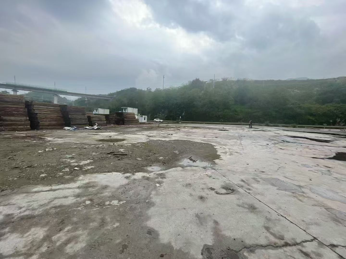 两江新区20000㎡ 堆场，6元/㎡/月