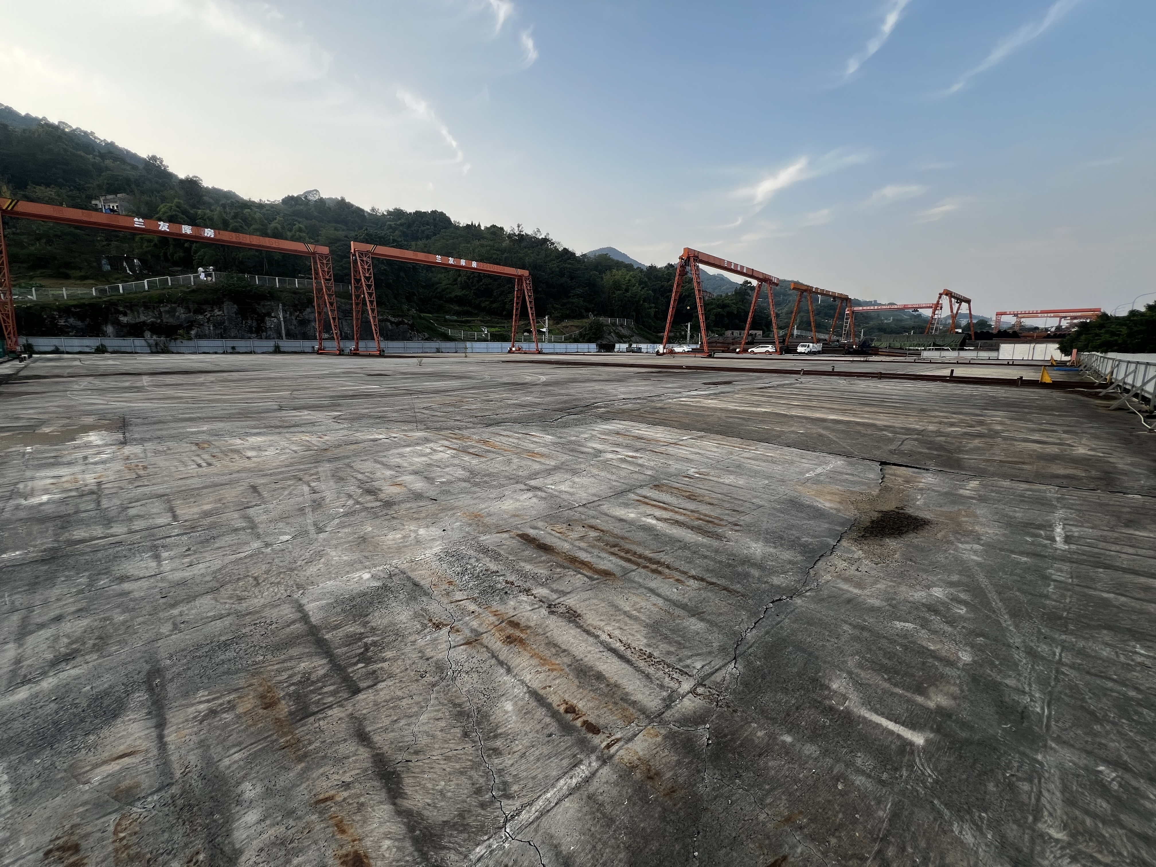 大渡口区建桥 8000㎡ 综合用地，10元/㎡/月